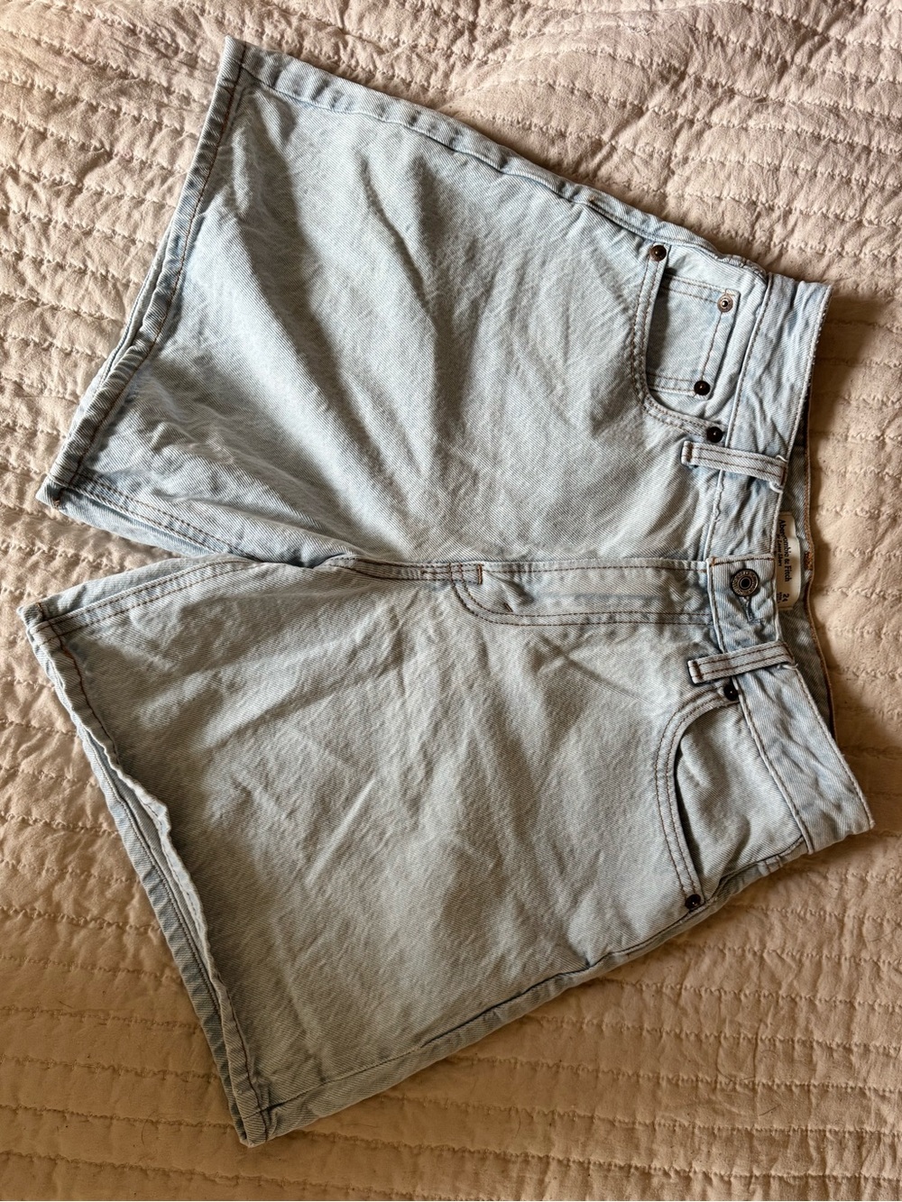 Abercrombie and Fitch curve love loose jean short